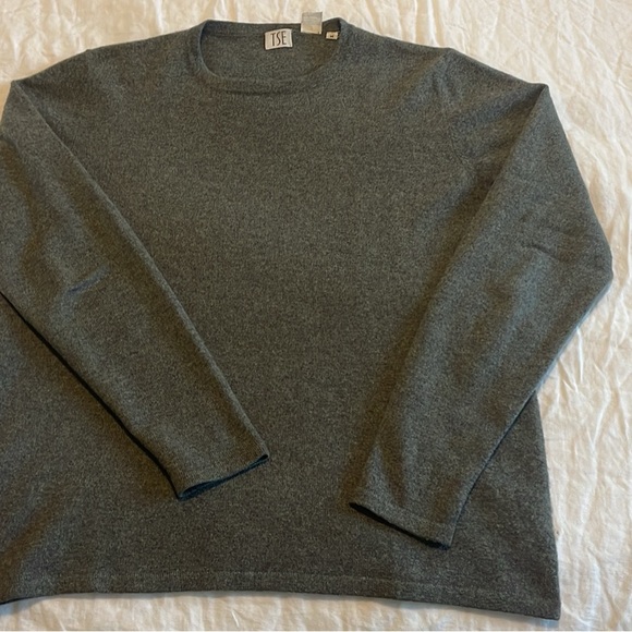 Grey cashmere crewneck sweater. Size medium - Picture 2 of 6
